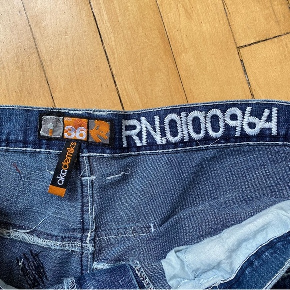 Vintage Akademiks Men's Blue Jeans Patchwork Embroidered Jeans size 36 Y2K - Picture 6 of 9